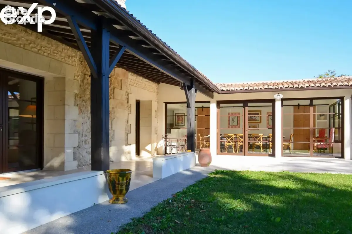 Maison 9 pièces 300 m² à vendre à Beautiran (33640) - photo 2