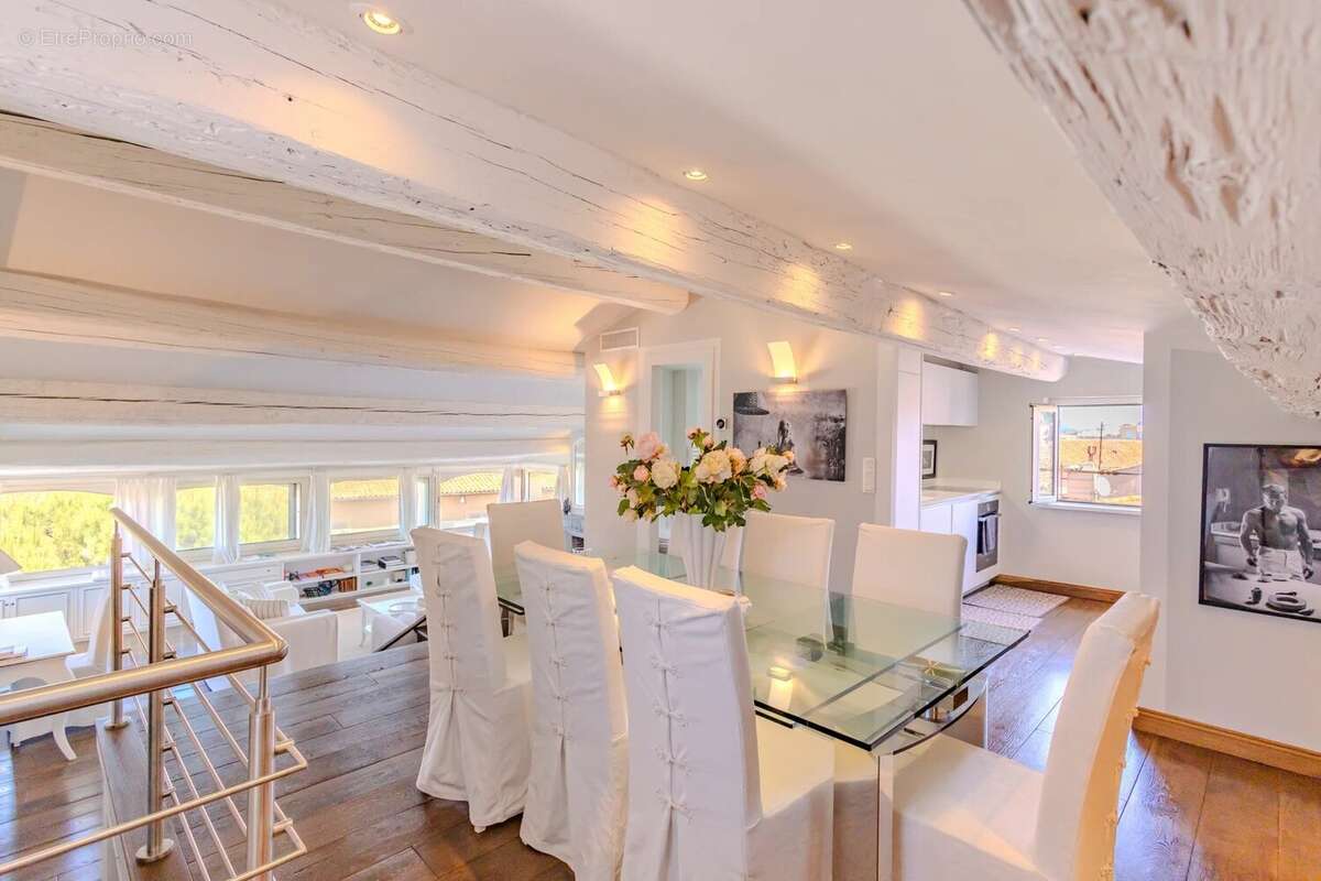 Appartement à SAINT-TROPEZ