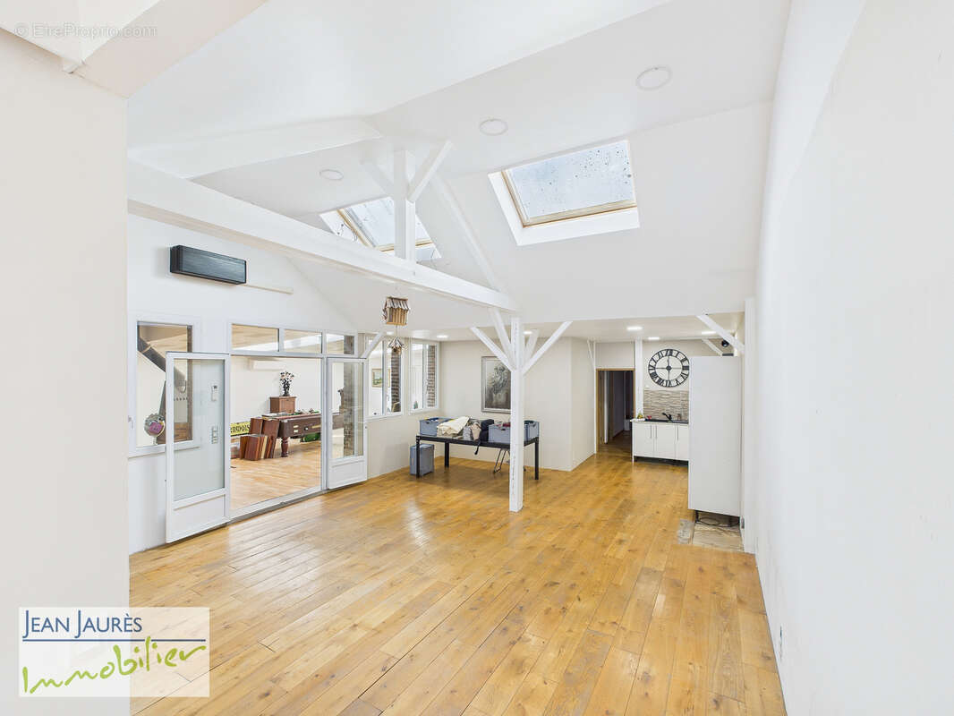 Maison à SAINTE-SAVINE