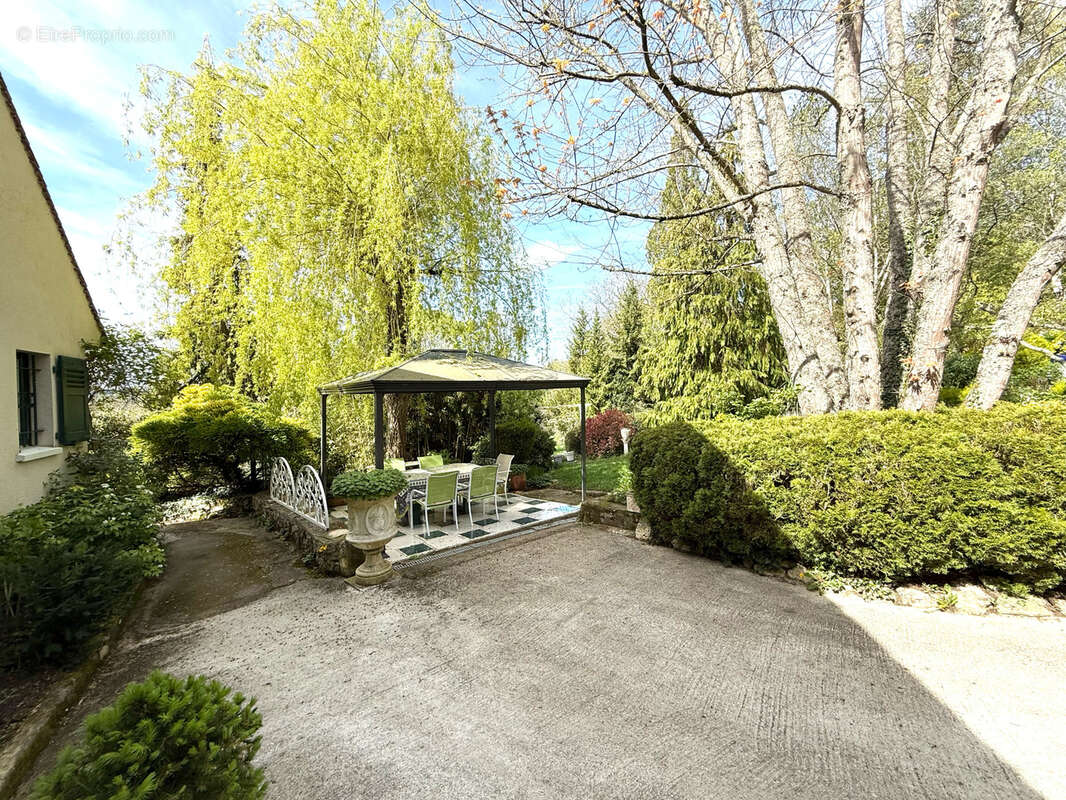Maison à VILLENEUVE-SUR-BELLOT
