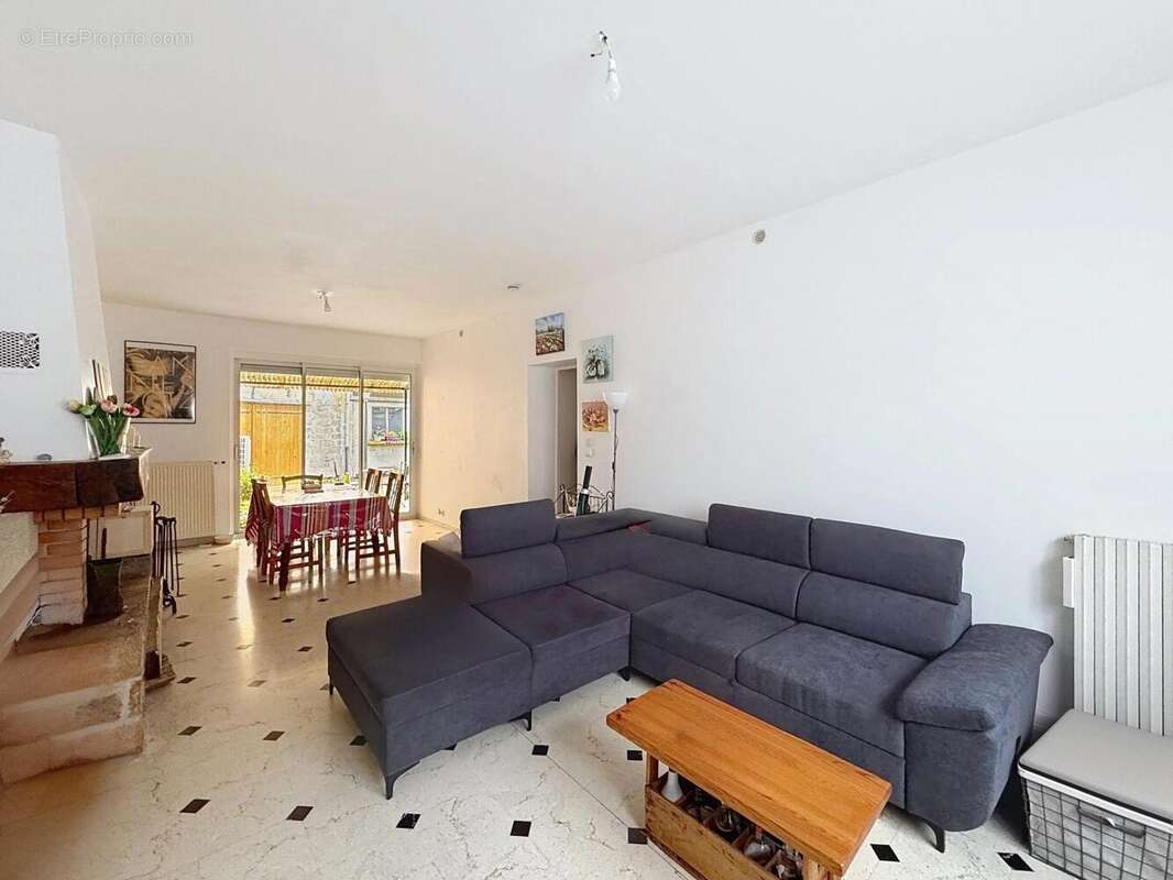 Photo 2 - Maison à ROMENY-SUR-MARNE