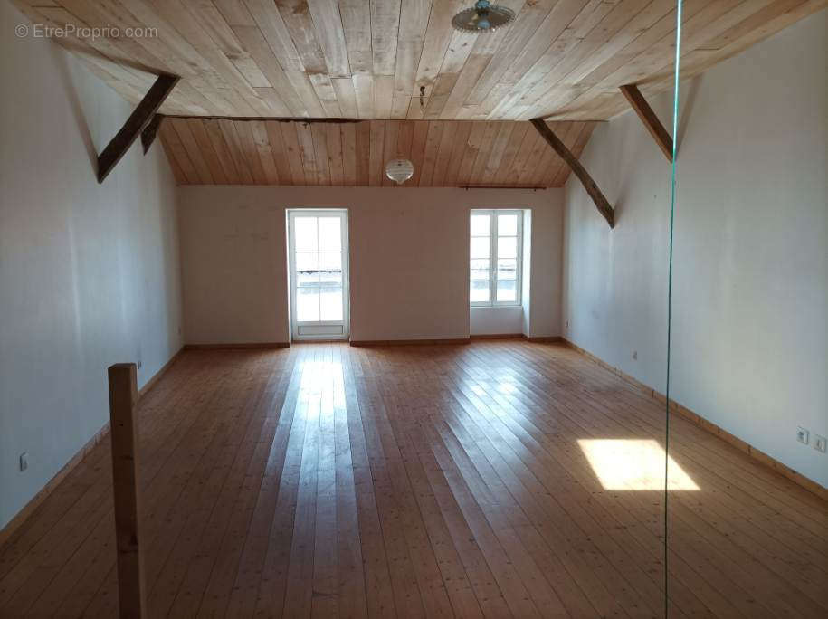 Maison à MONSEMPRON-LIBOS