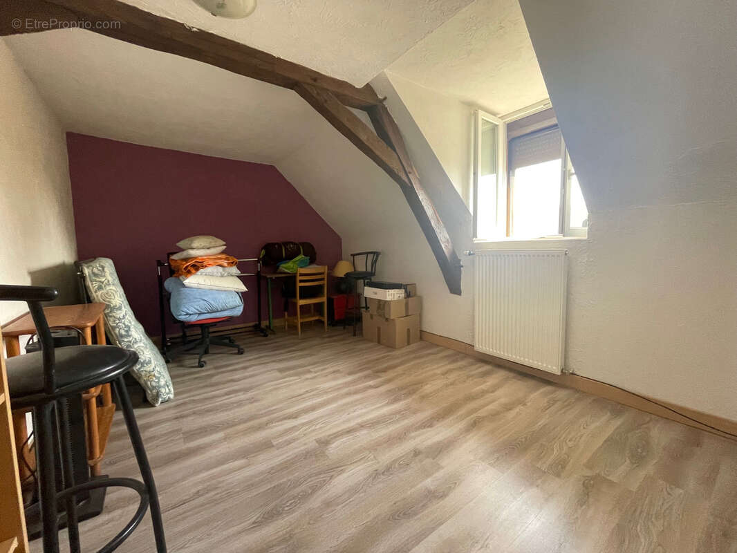Maison à MEZERAY