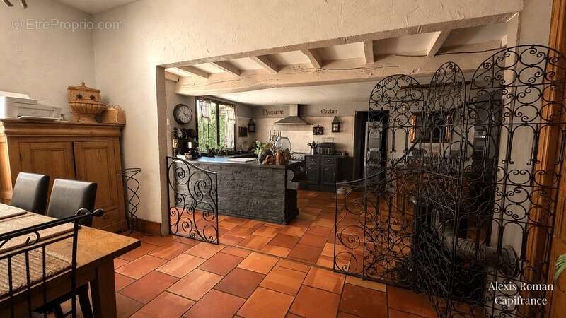 Maison à MENESPLET