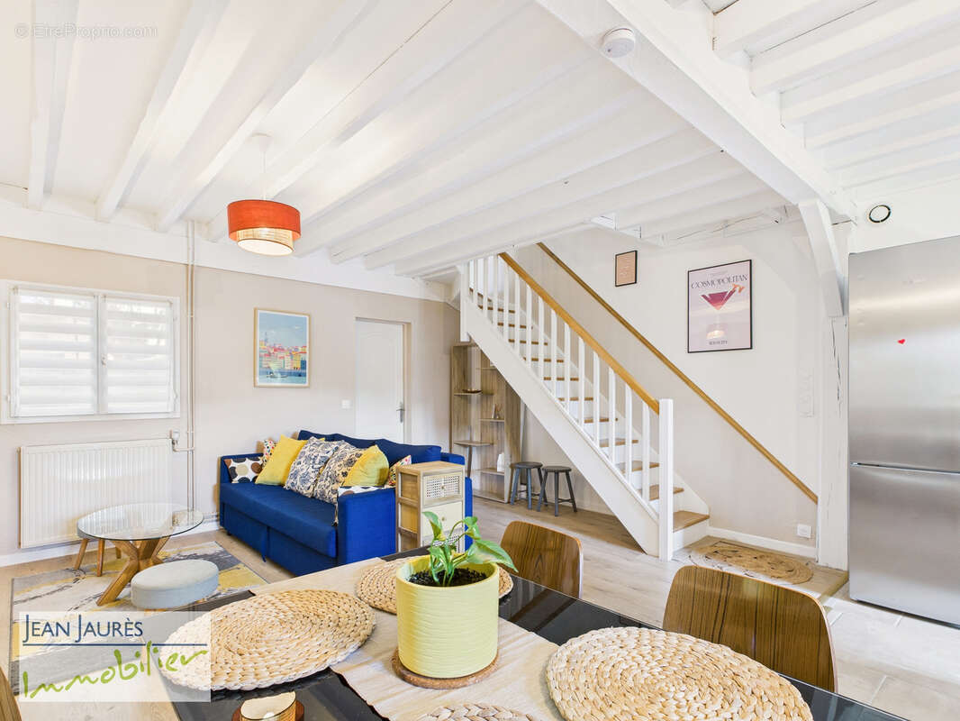 Maison à SAINTE-SAVINE