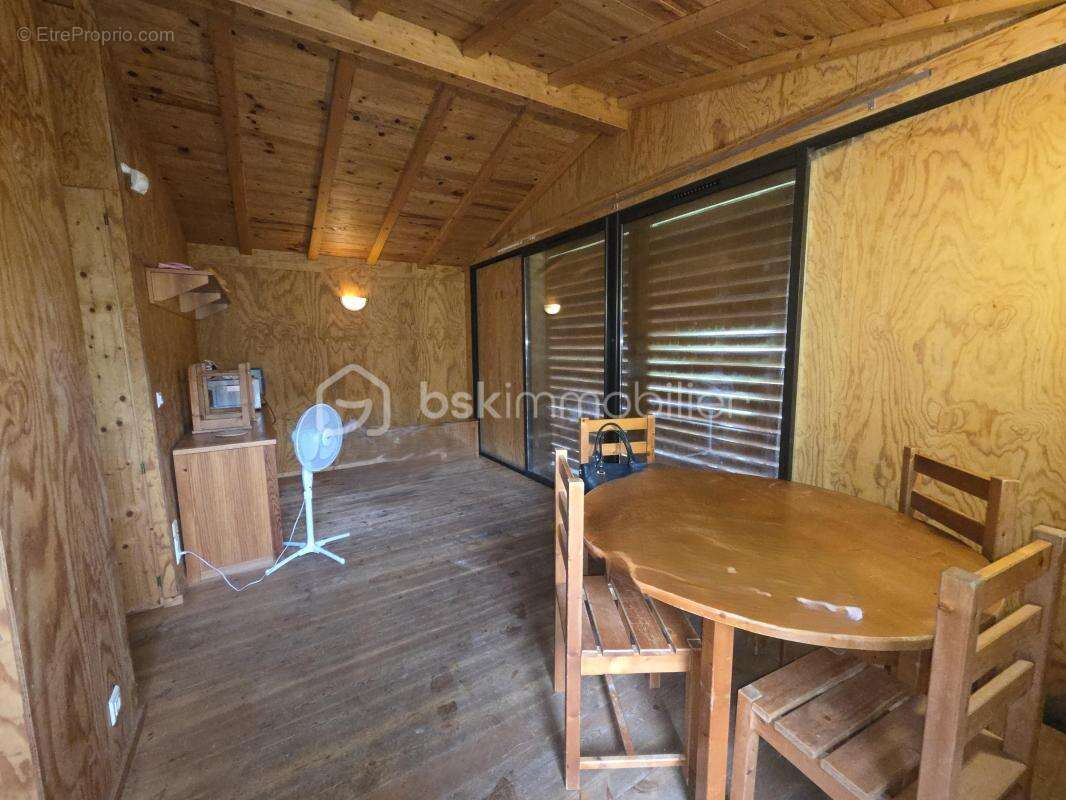 Terrain de loisirs, chalets - photo 12