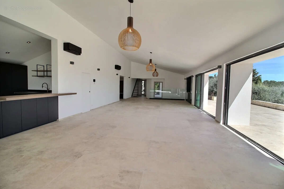 Maison à OPIO