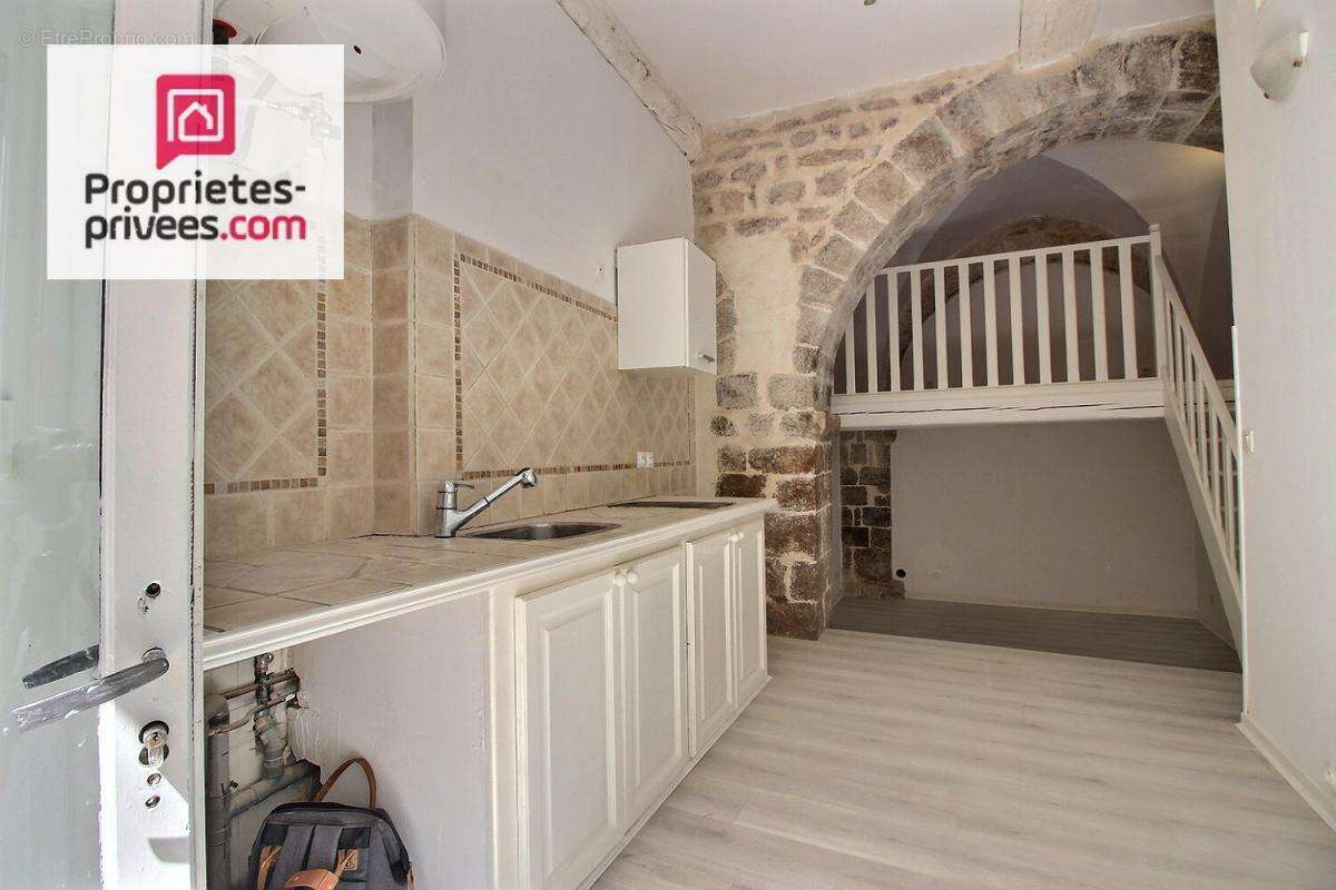 Appartement à LORGUES