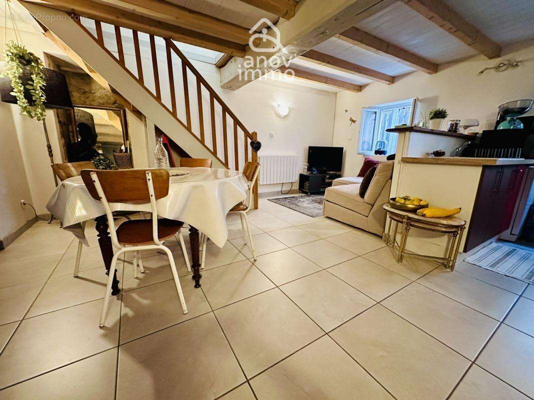Maison à CHATEAUNEUF-SUR-CHARENTE