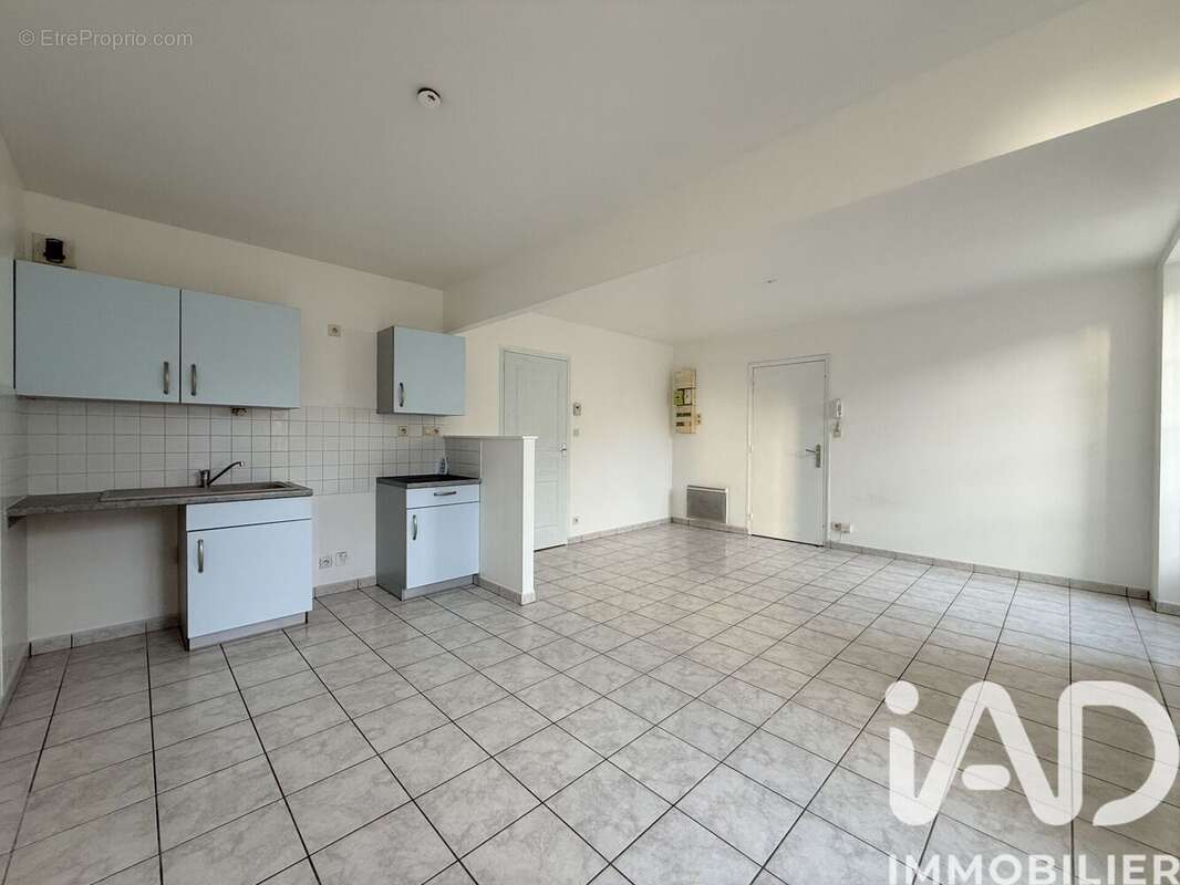 Photo 2 - Appartement à FOUGERES