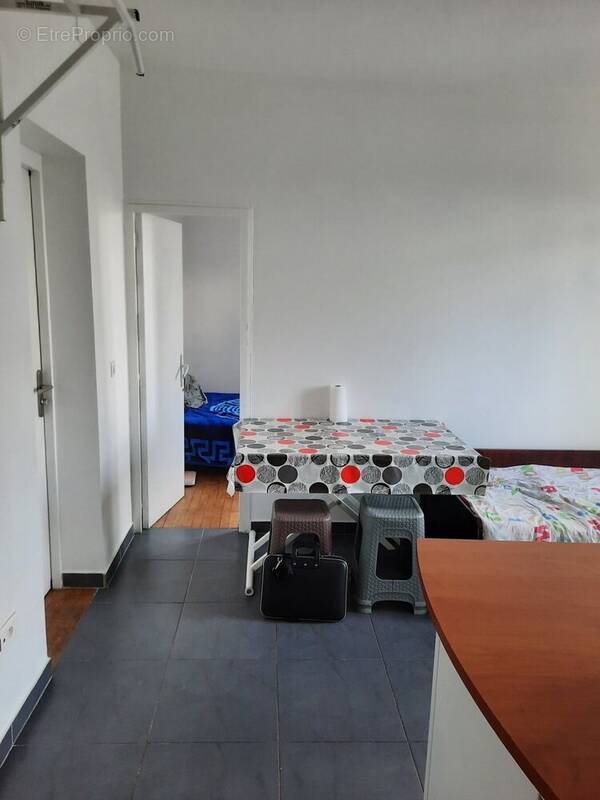 Appartement à AUBERVILLIERS