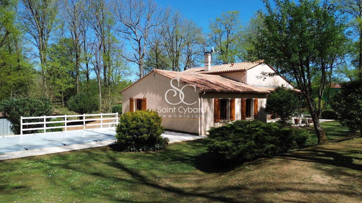 Maison à GARAT