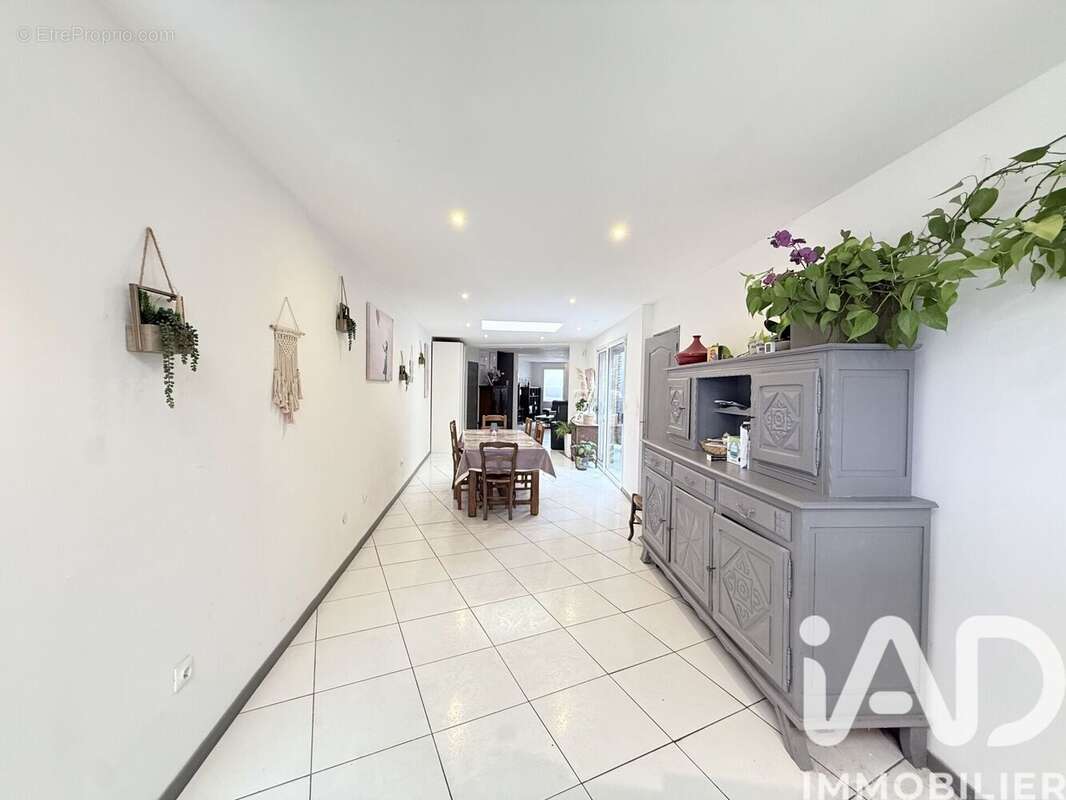 Photo 2 - Maison à RACHES