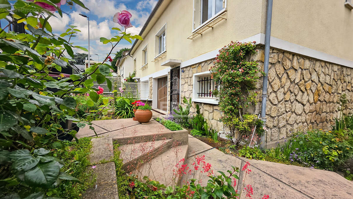 Maison à NOISY-LE-SEC