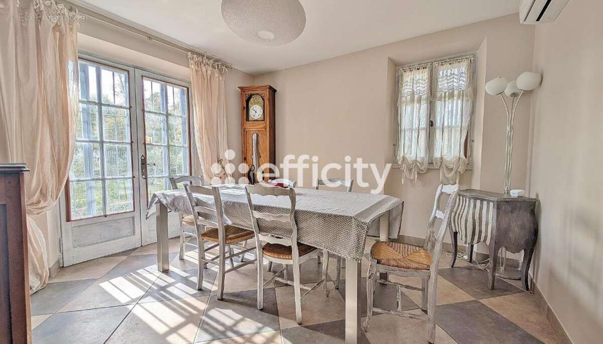 Maison à MAUSSANE-LES-ALPILLES