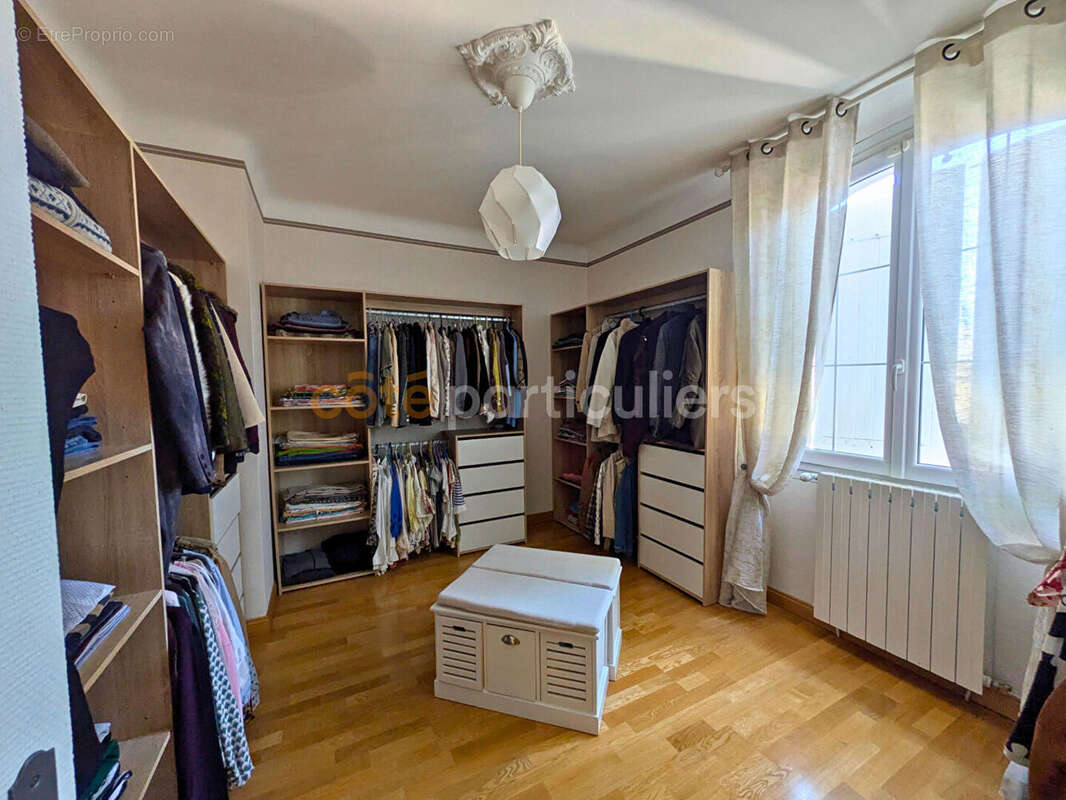 Maison à VILLEMADE