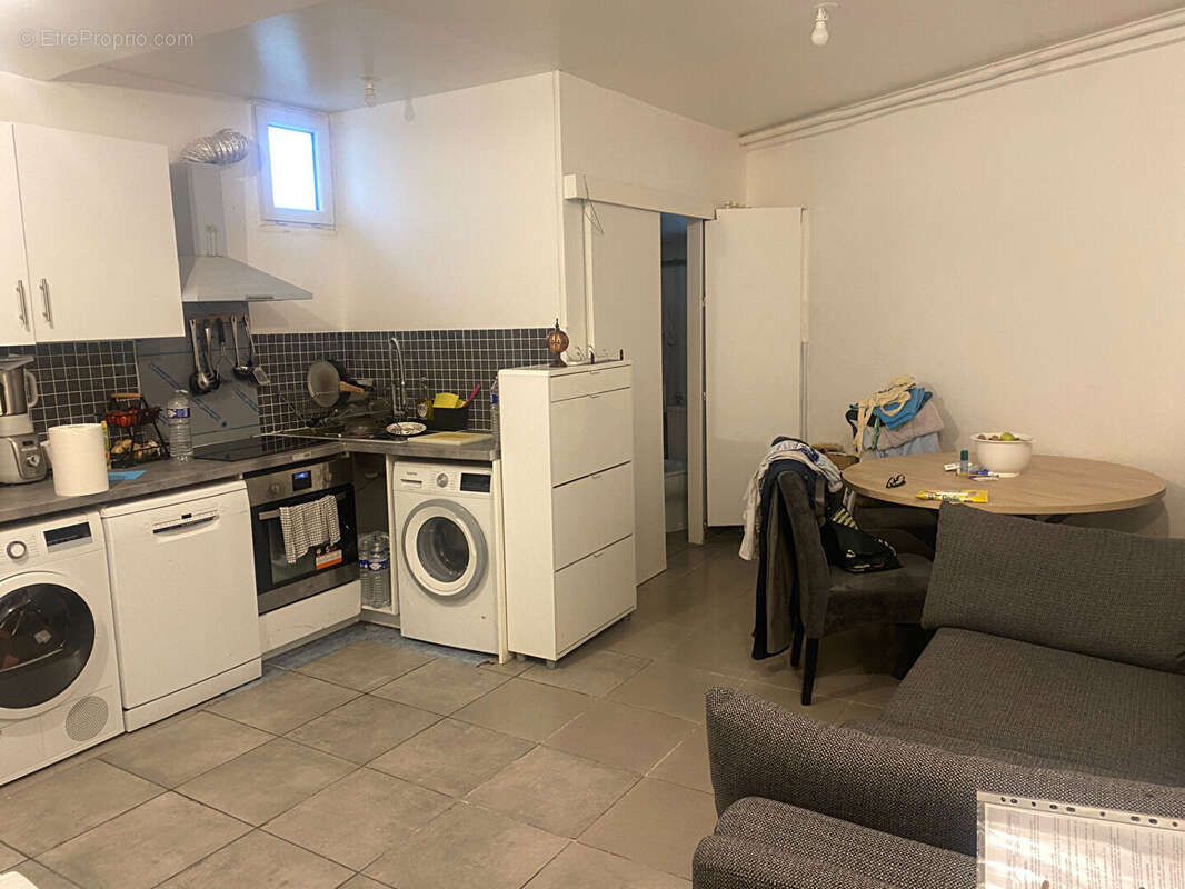 Appartement à AUBERVILLIERS