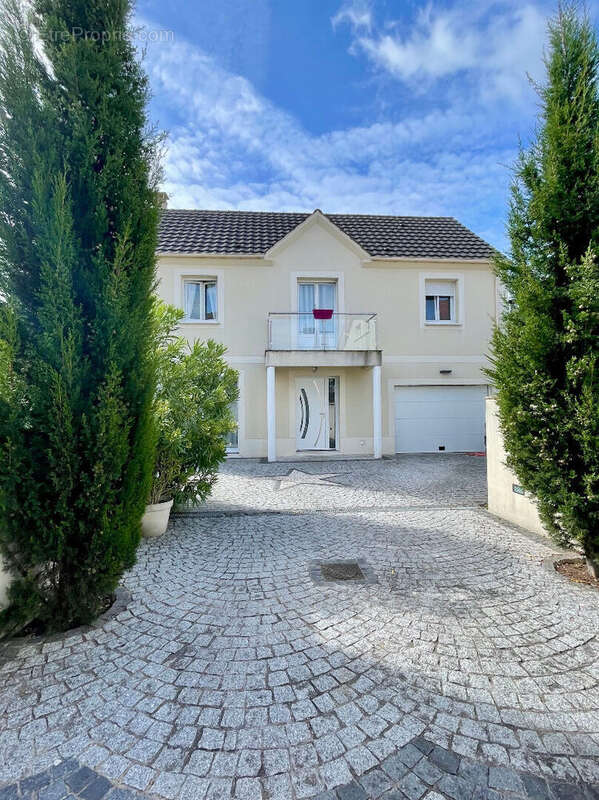 Maison à BEZONS