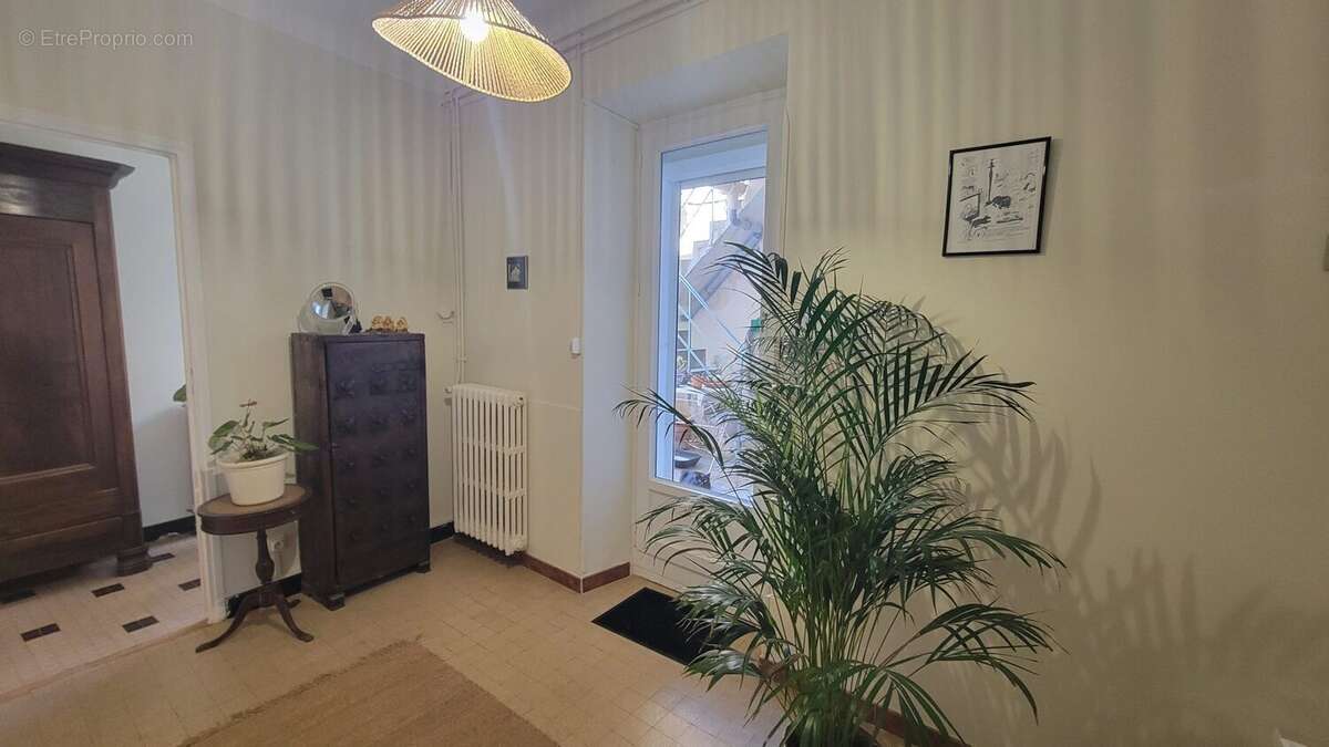 Maison 180 m² à Trausse  - photo 8