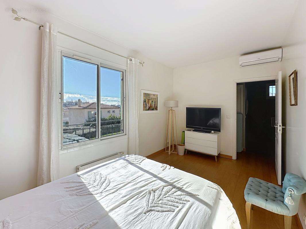 Maison à CAGNES-SUR-MER