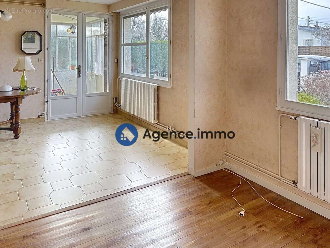 Maison 79 m² à Tours  - photo 2