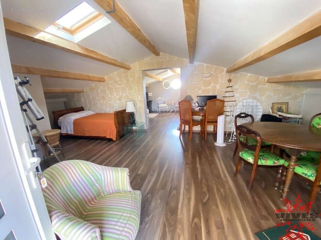 Villa de plain-pied 231 m² - 4/5 chambres avec logement indépendant  Piscine  Terrain 500 m2 - Poilhes - photo 13