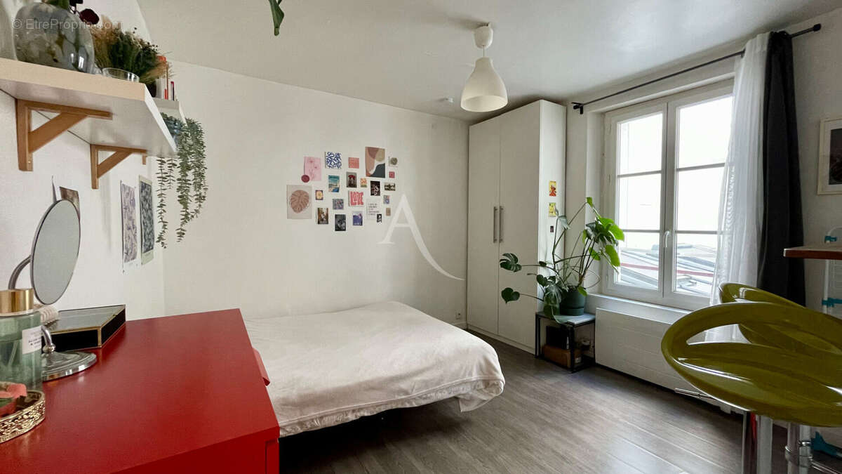 Appartement à PARIS-11E