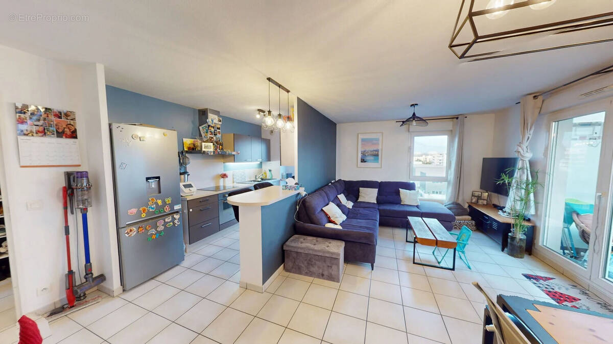 Appartement à SAINT-MARTIN-D'HERES