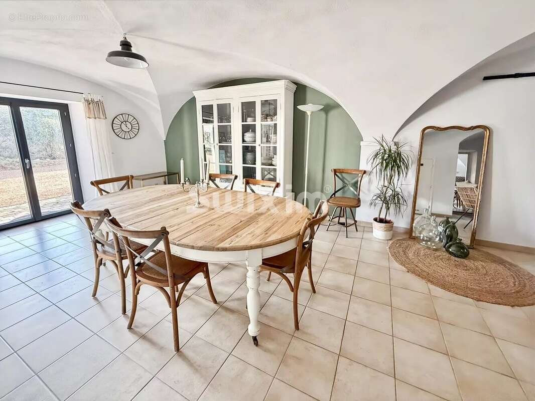 Maison à SAINT-MARCEL-LES-SAUZET