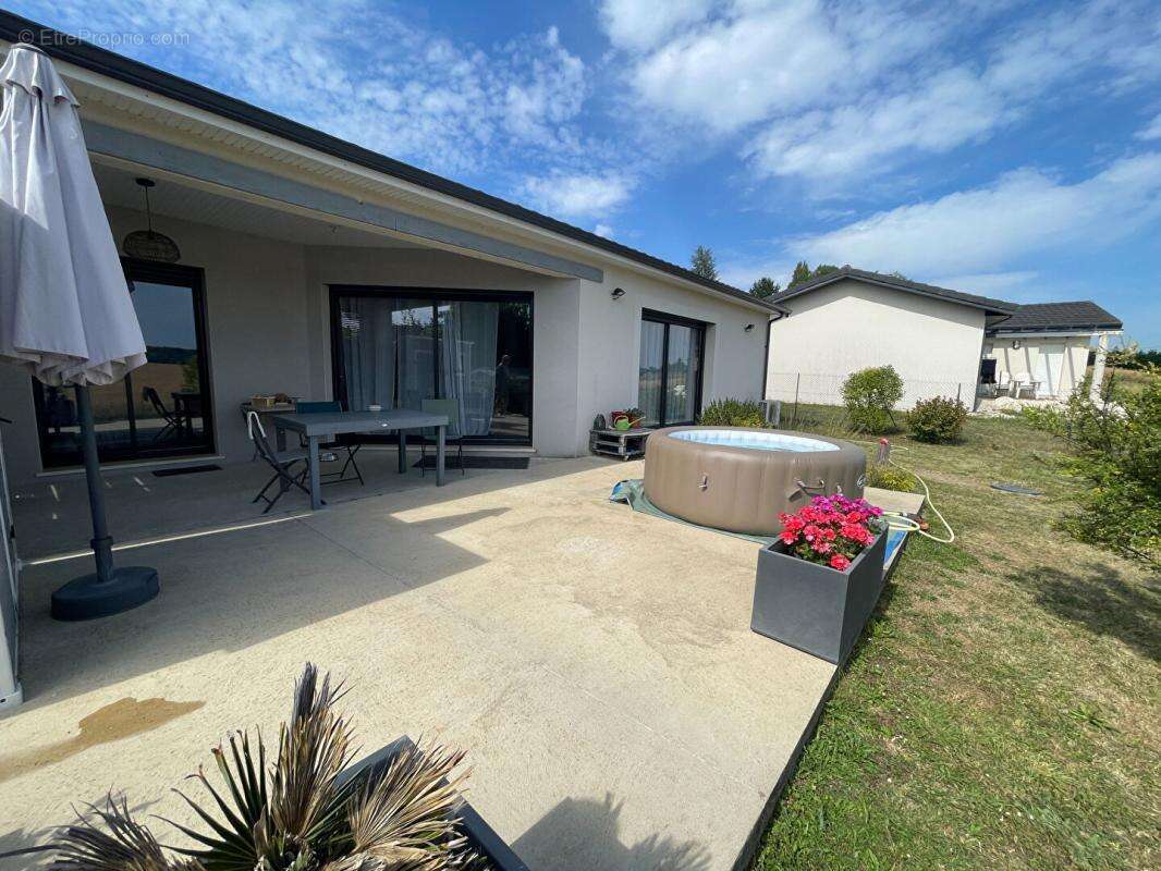 Maison moderne  Condat Sur Trincou 4 pièce(s) 108m2 - photo 5