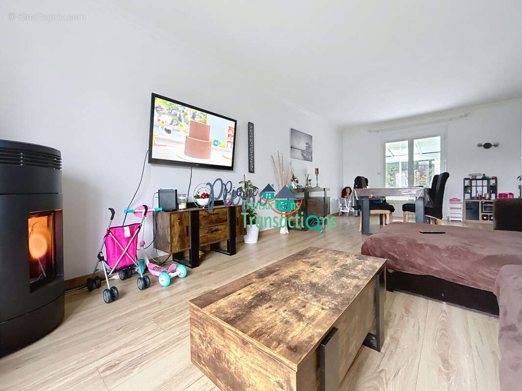 Maison à LILLEBONNE