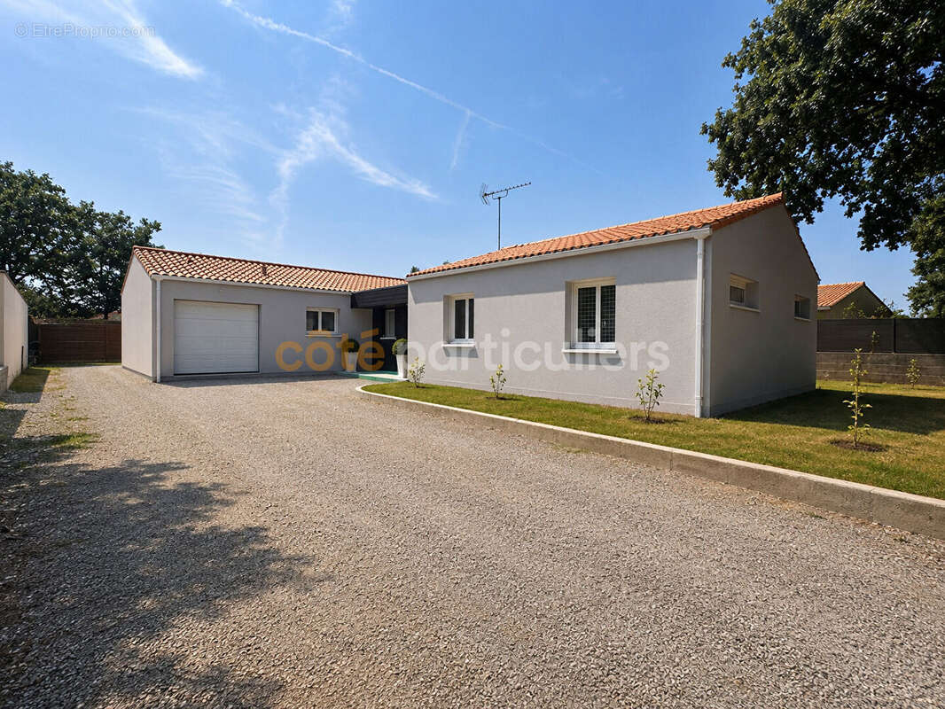 Touvois -- maison de plain-pied -- 135 m² habitables -- calme -- 3 chambres -- maison familiale - photo 10