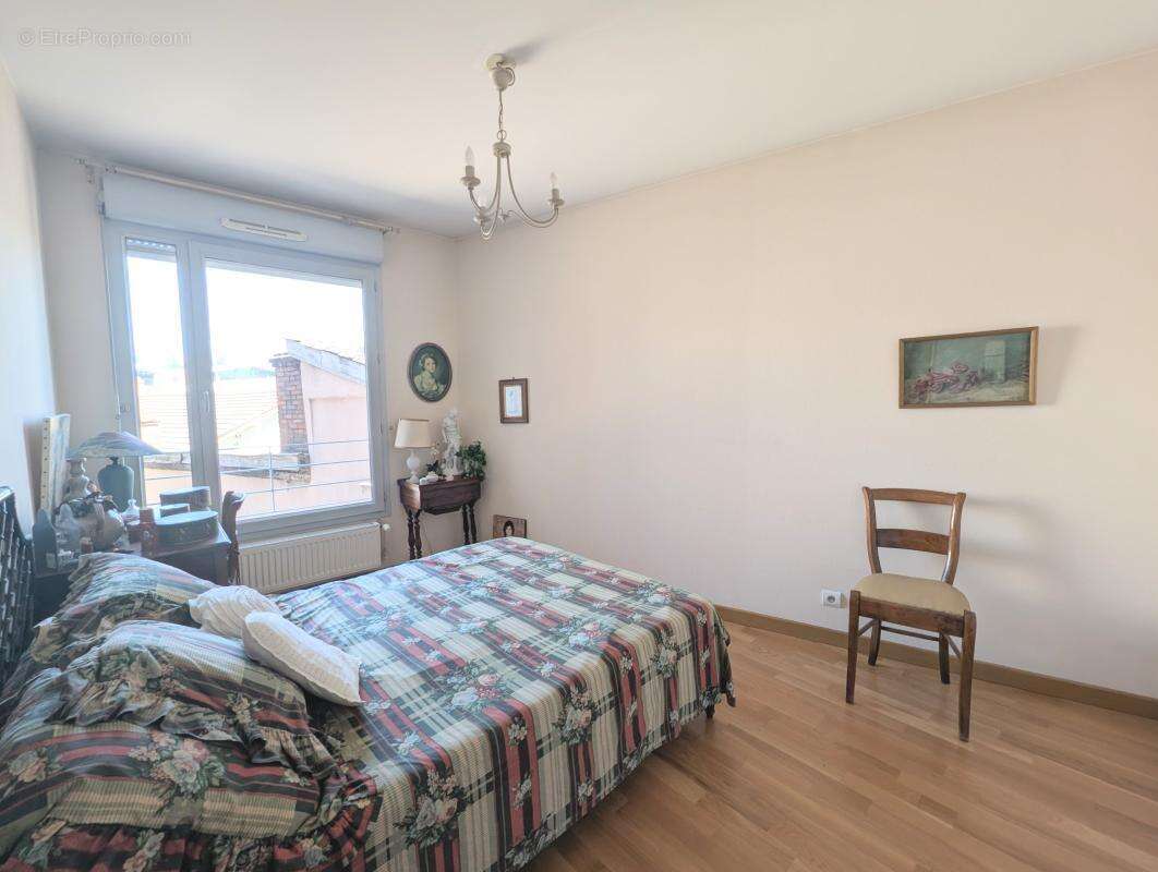 Appartement T4 - Centre-ville de Mâcon - photo 5
