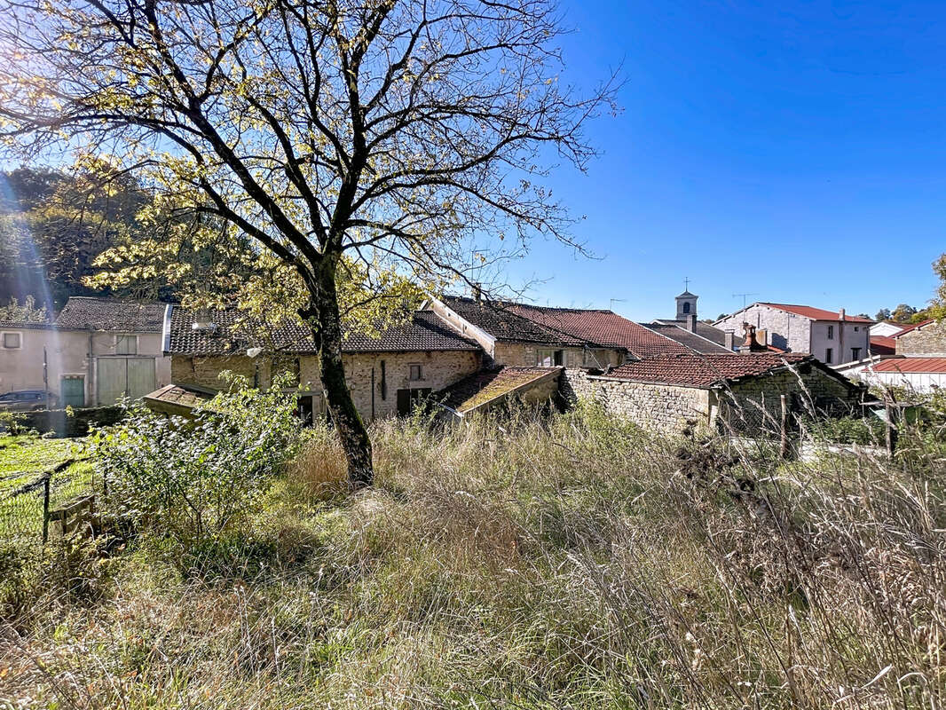 Maison à MONTIERS-SUR-SAULX