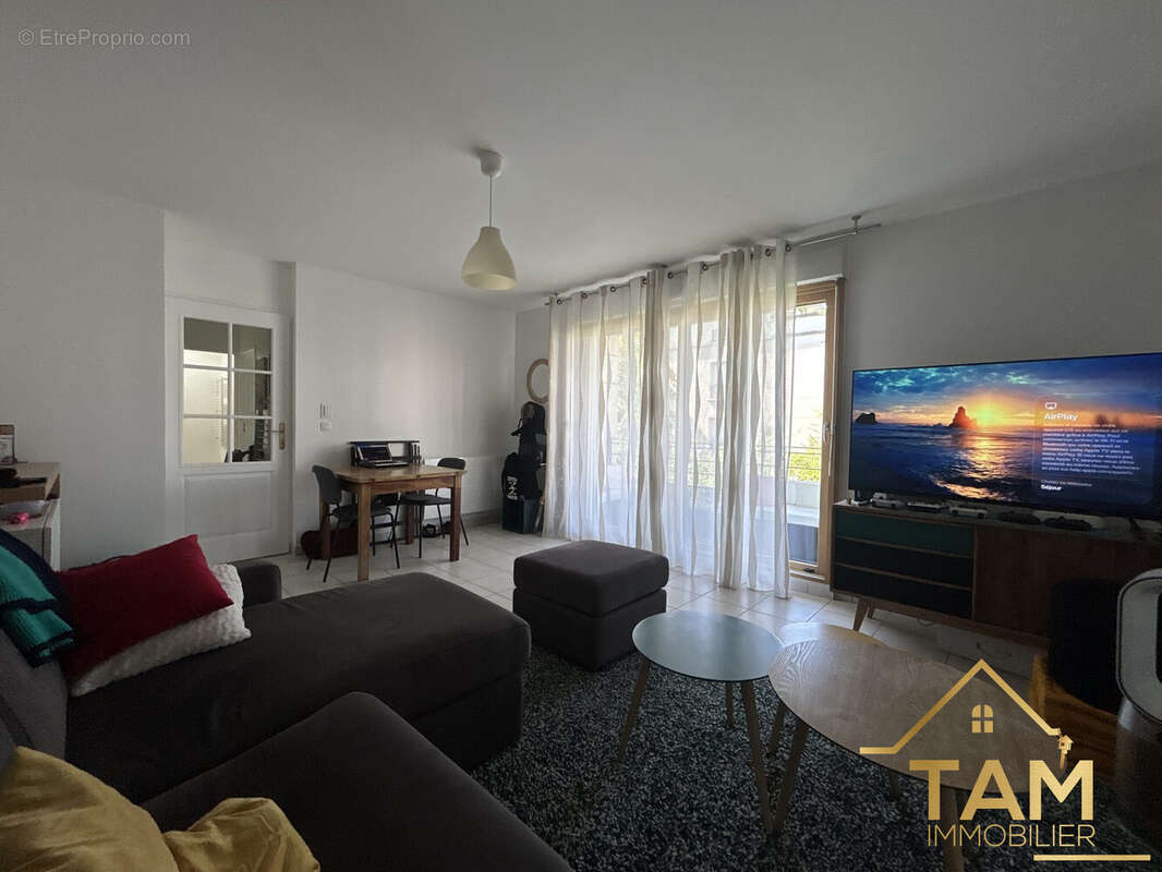 Appartement à SAINT-CYR-L'ECOLE