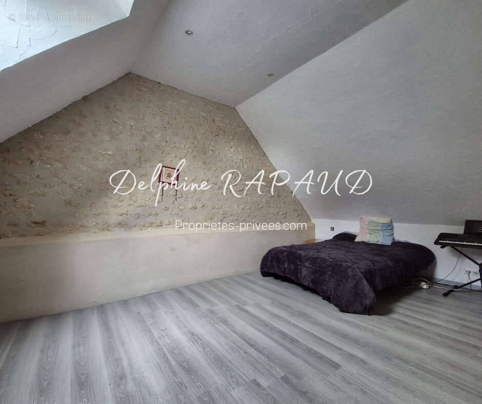 Maison à CONDE-SUR-HUISNE