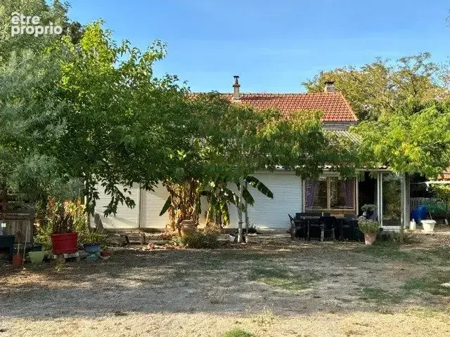 Maison 12 pièces 270 m² à vendre à Saint-Savin (86310) - photo 2