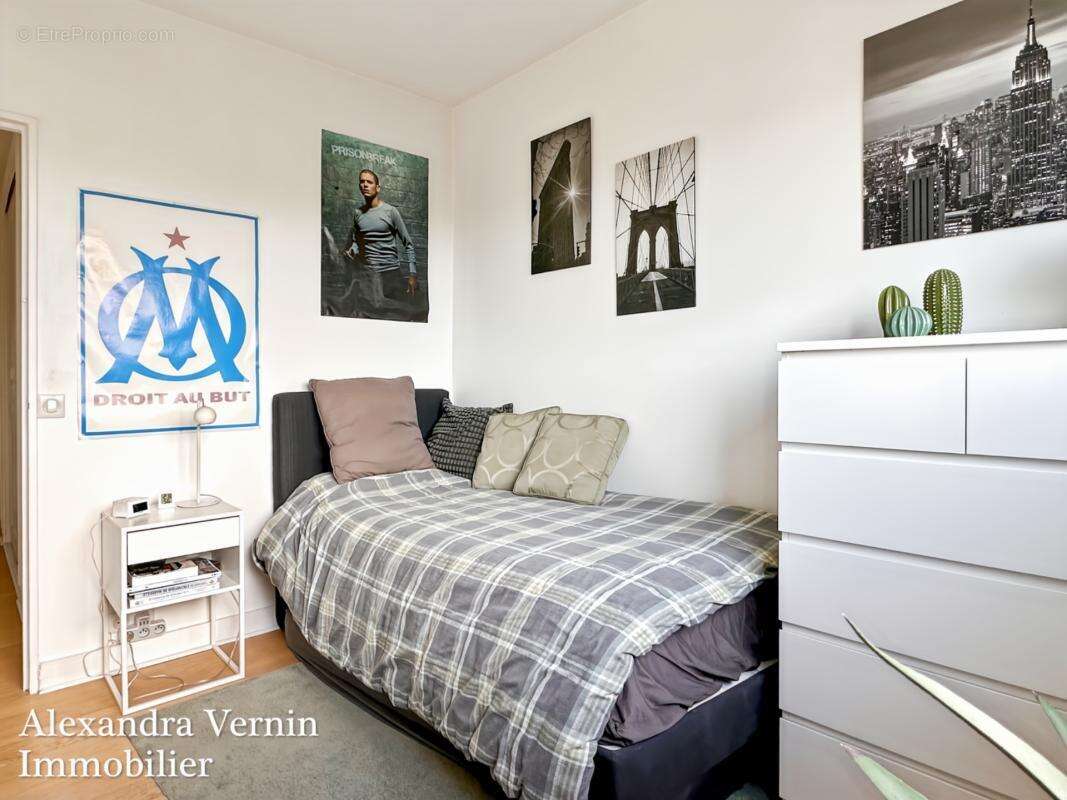 Appartement familial Saint-Germain-en-Laye rue de Tourville dernier étage refait à neuf - photo 15