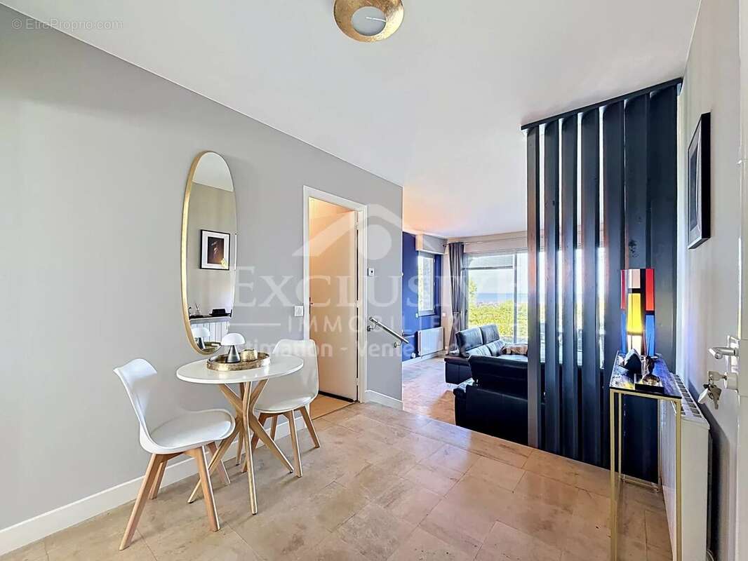 Appartement à TOURGEVILLE