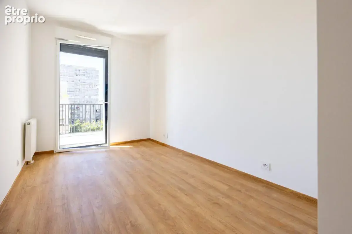 Appartement T4 avec terrasse - photo 11