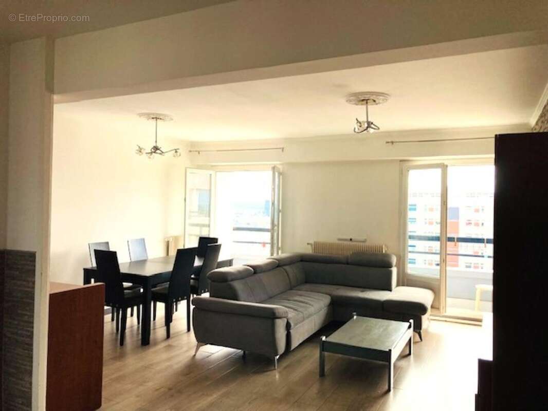 Photo 4 - Appartement à CALUIRE-ET-CUIRE