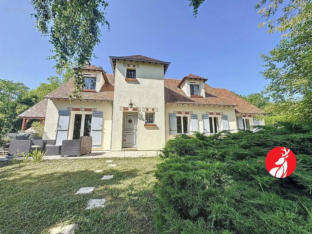 Maison à MILLY-LA-FORET