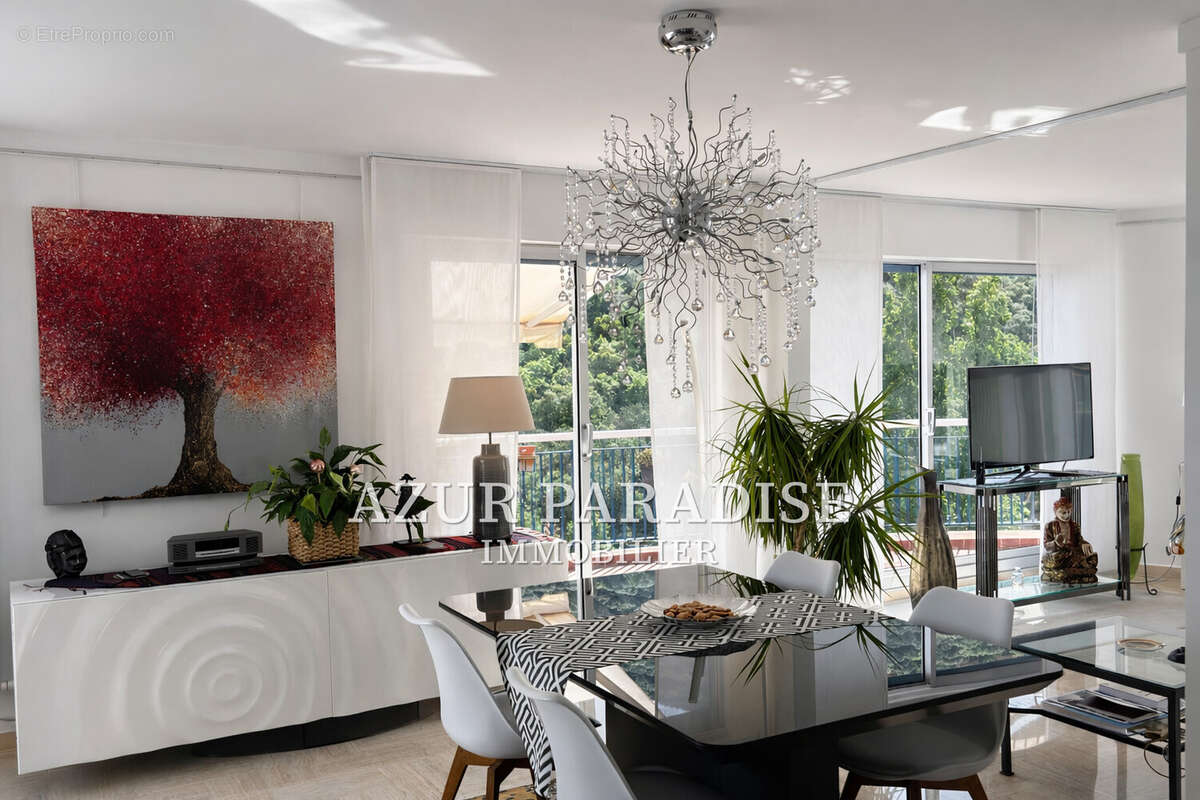 Appartement à MANDELIEU-LA-NAPOULE