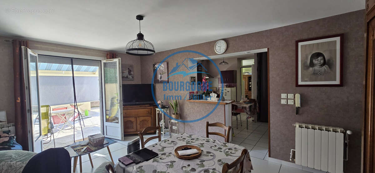 Appartement à SAINT-MARCEL