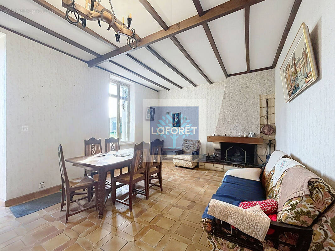 Maison à BRAUD-ET-SAINT-LOUIS