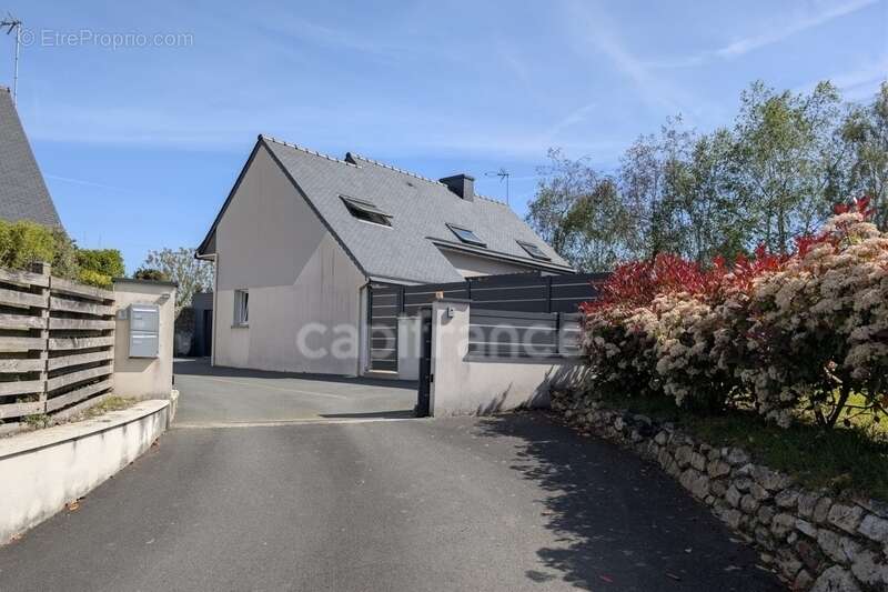 Maison à GUINGAMP