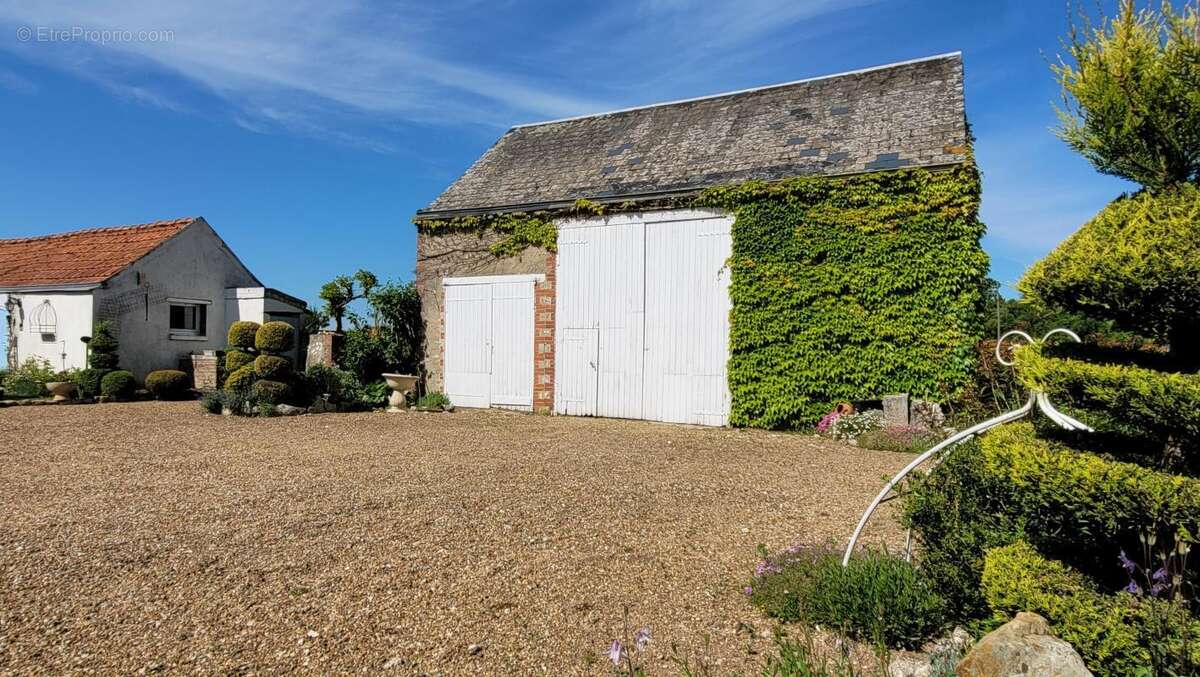 Maison à PERONVILLE