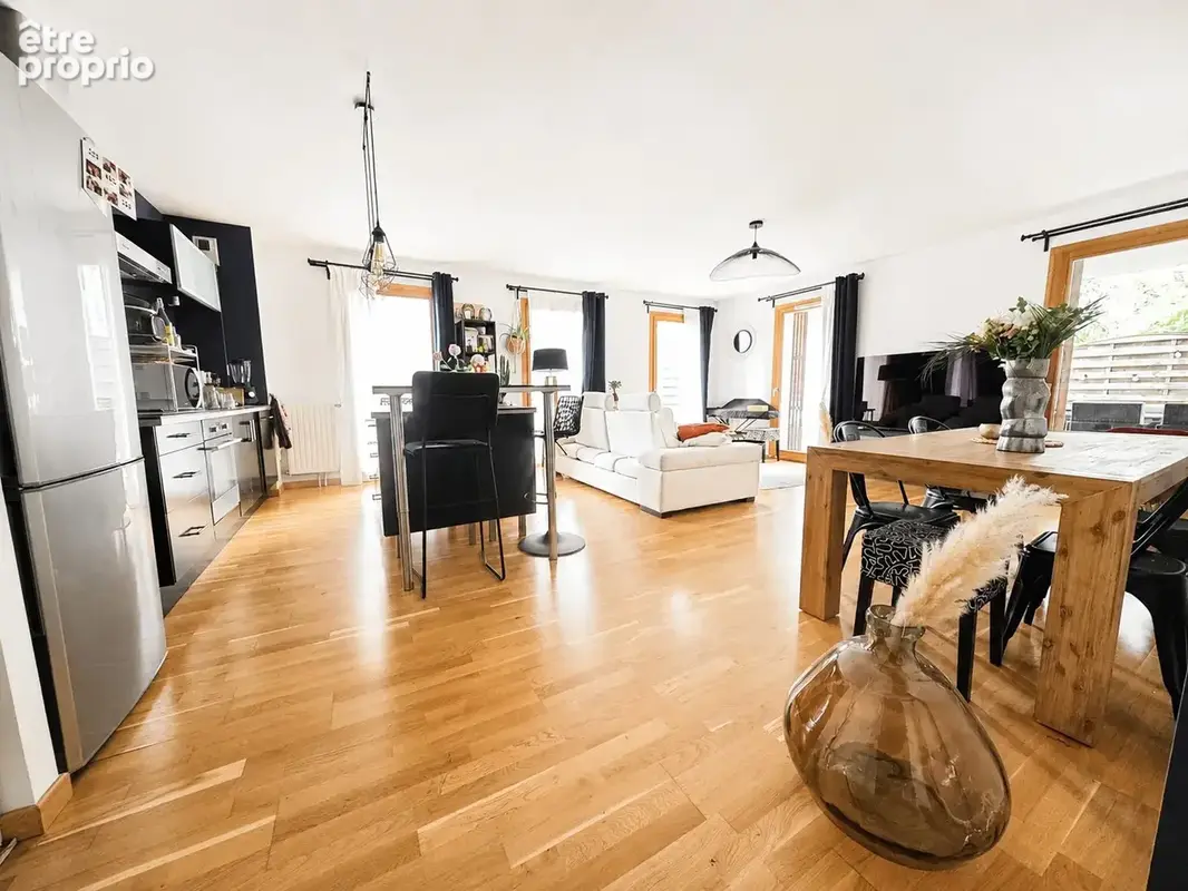 Appartement 72 m² à Tours  - photo 3