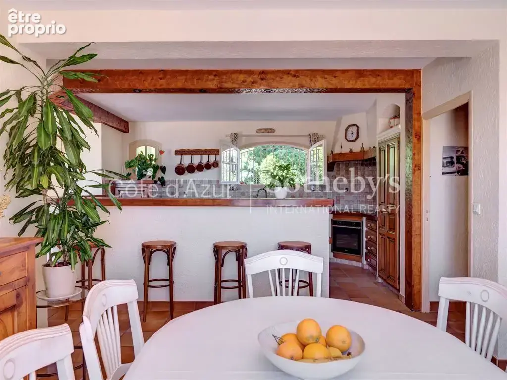 Villa provençale vue mer : terrain 1 500 m² avec piscine, secteur résidentiel proche plages Estérel - photo 10