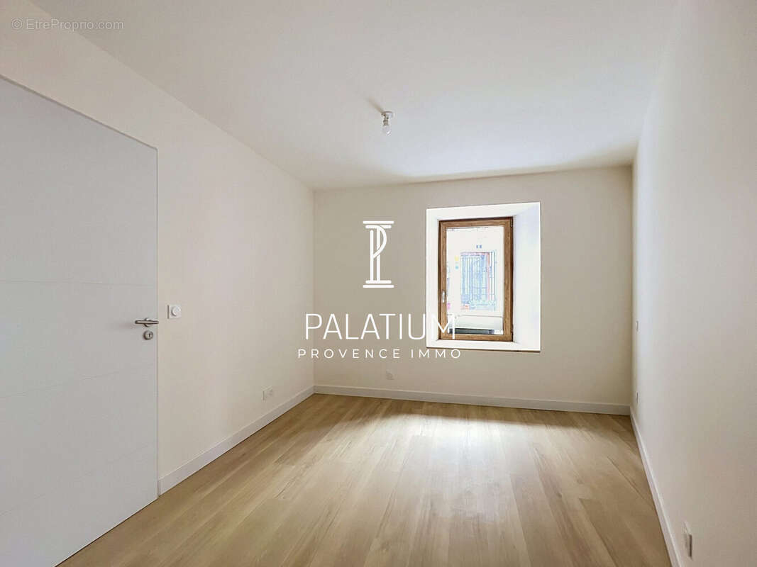 Appartement à TRETS